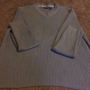Gray men’s sweater